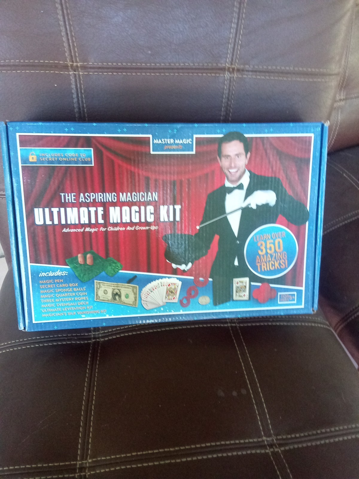 Master Magic Ultimate Magic Kit 350+ Tricks Brand New Sealed Original Box