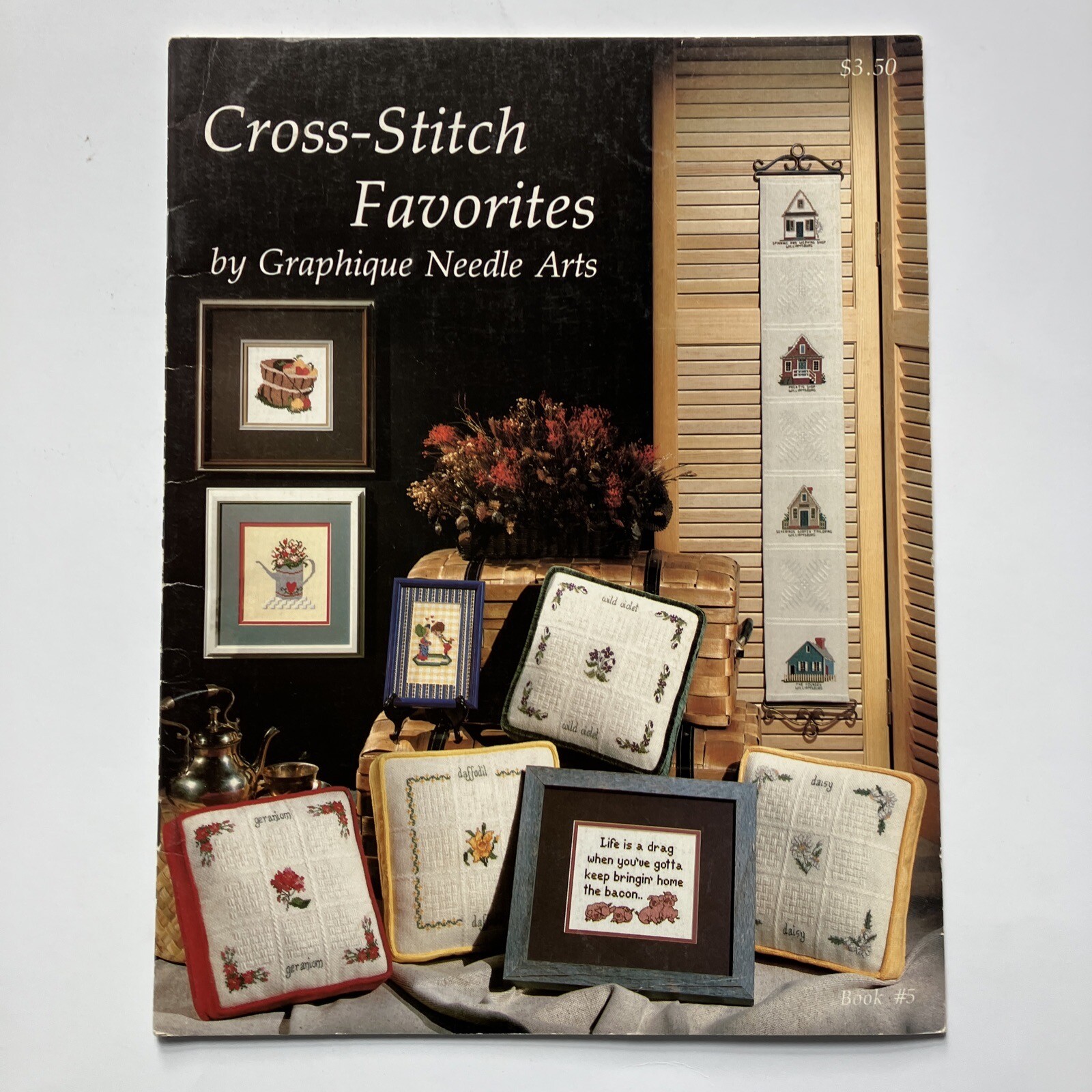 Graphique Needle Arts Cross-Stitch Favorites Cross Stitch Pattern Pamphlet