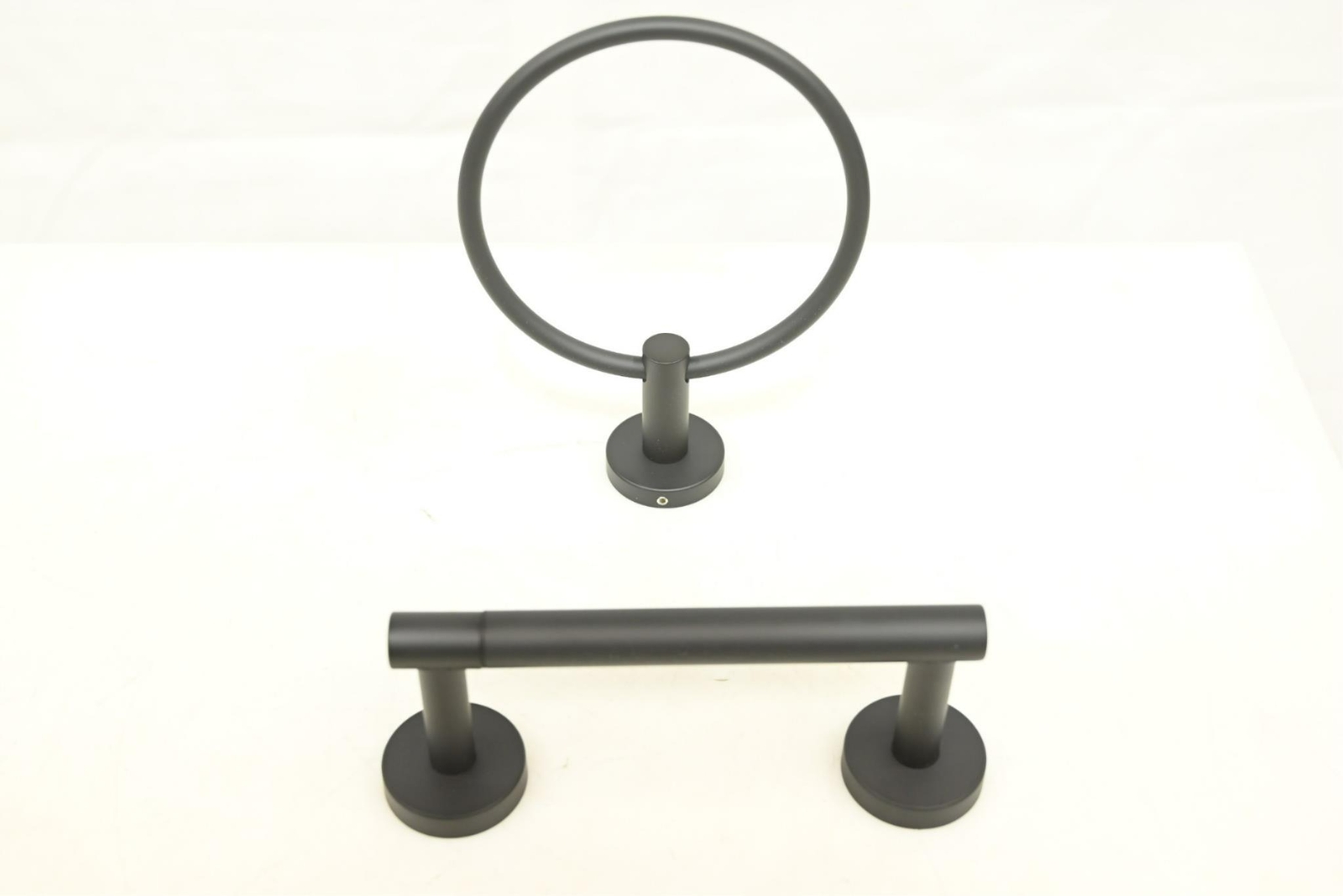 BWE A-91079-2-B 2-Piece Bath Hardware Set, Matte Black