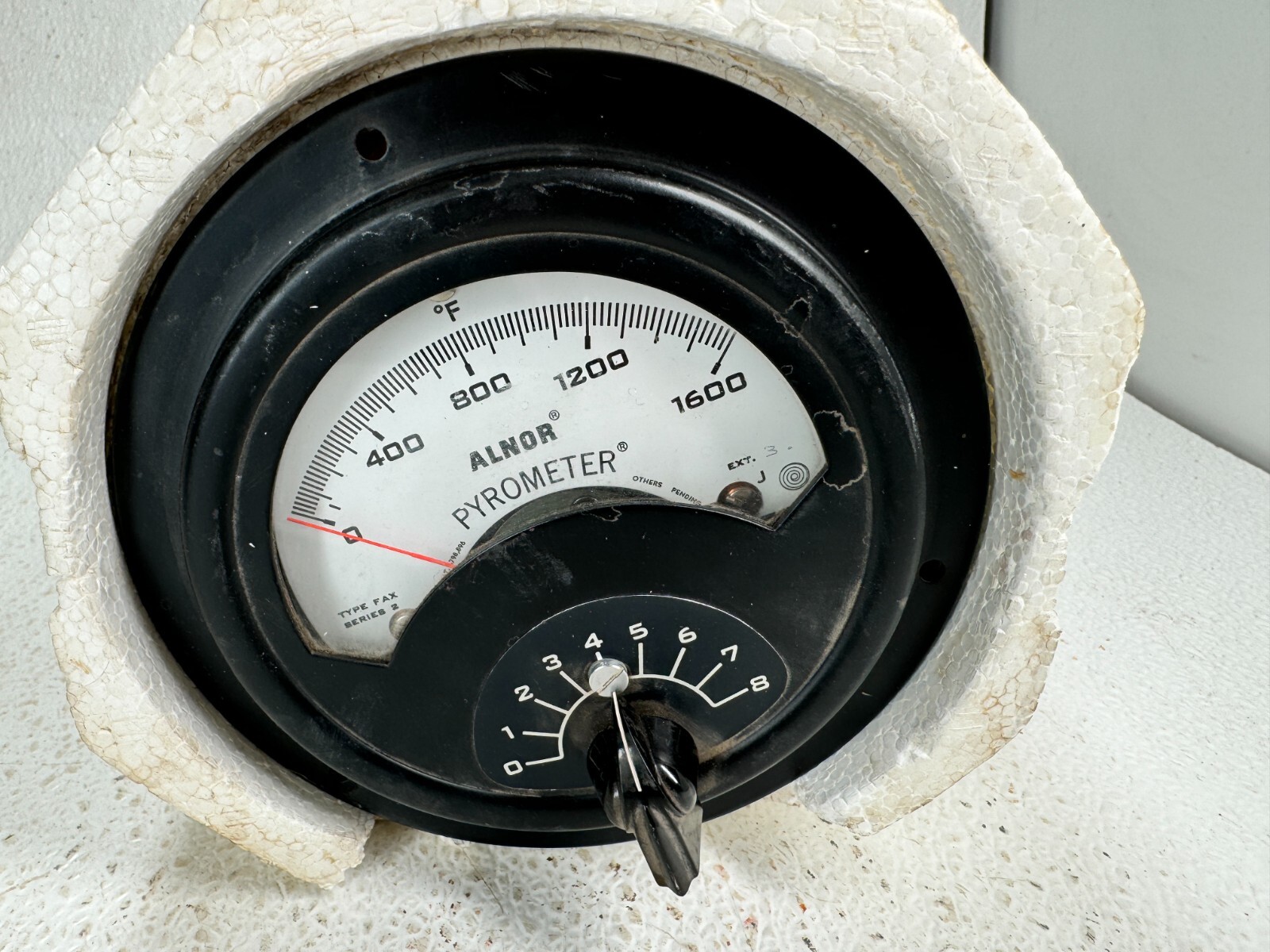 ALNOR Type FAX Series 2 Pyrometer 0-1600F