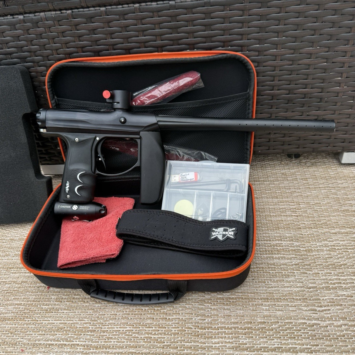 Empire Axe Electronic Paintball Marker Semi-Auto Black with upgrades and Case