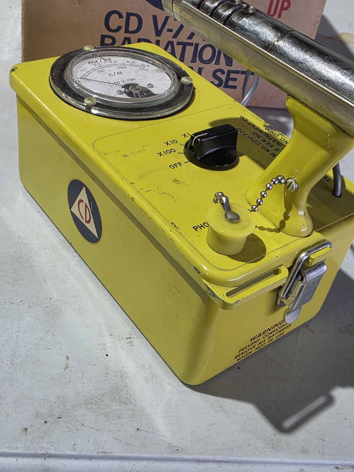Monitor Geiger Counter Victoreen CD V-777 Radiation Detection Set Kit