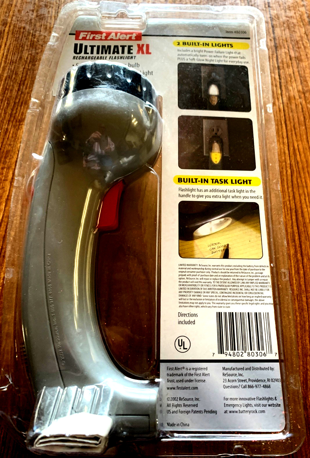 First Alert First alert rechargeable Flashlight, power failure light, night lite