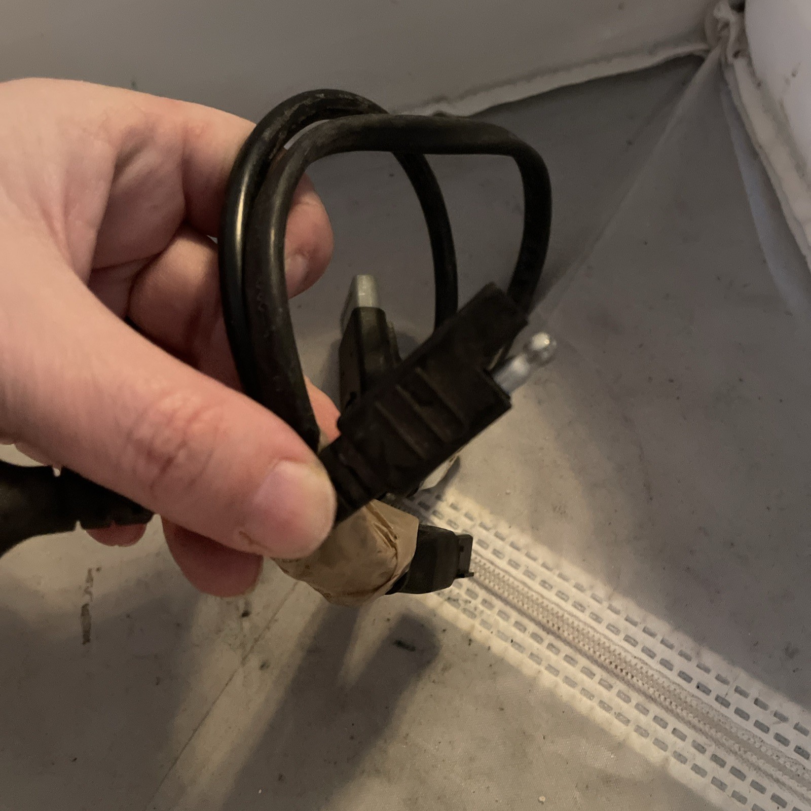 Controller Cable For A Pride Mobility Scooter MN16