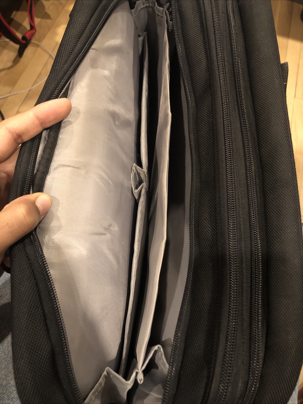 Swiss Gear Carrying Case for 17" Notebook - Black