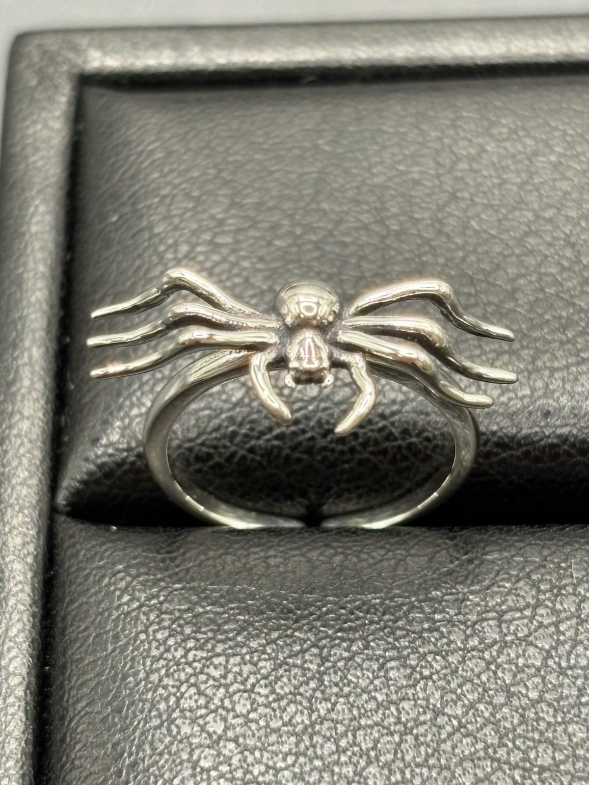New Condition Sterling Silver Spider Toe Ring 925 B13