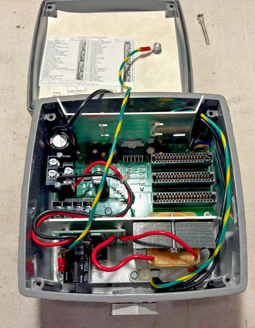 Edwards Signaling Multiple Tone Generation Box