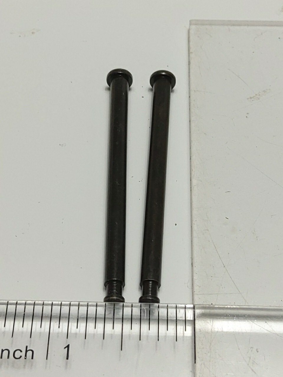 LOT OF 2 MAX PINS FF41287 (NOS)