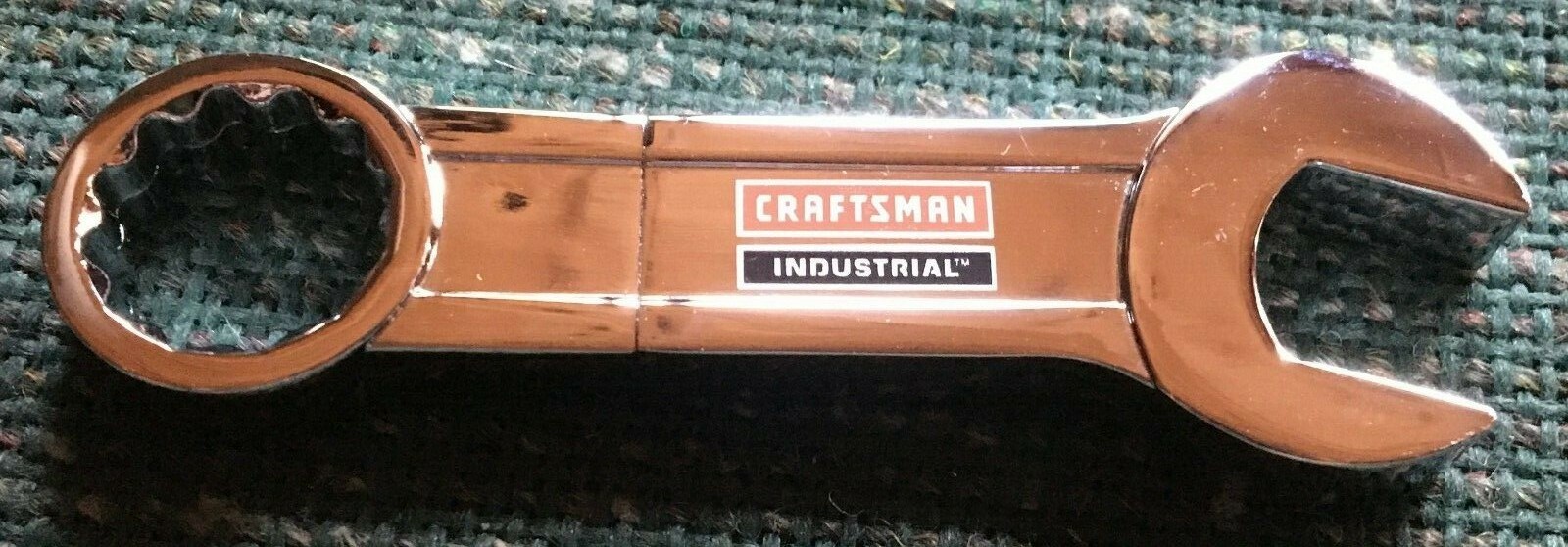 COLLECTIBLE CRAFTSMAN INDUSTRIAL 16 GB MEMORY STICK / USB FLASH DRIVE
