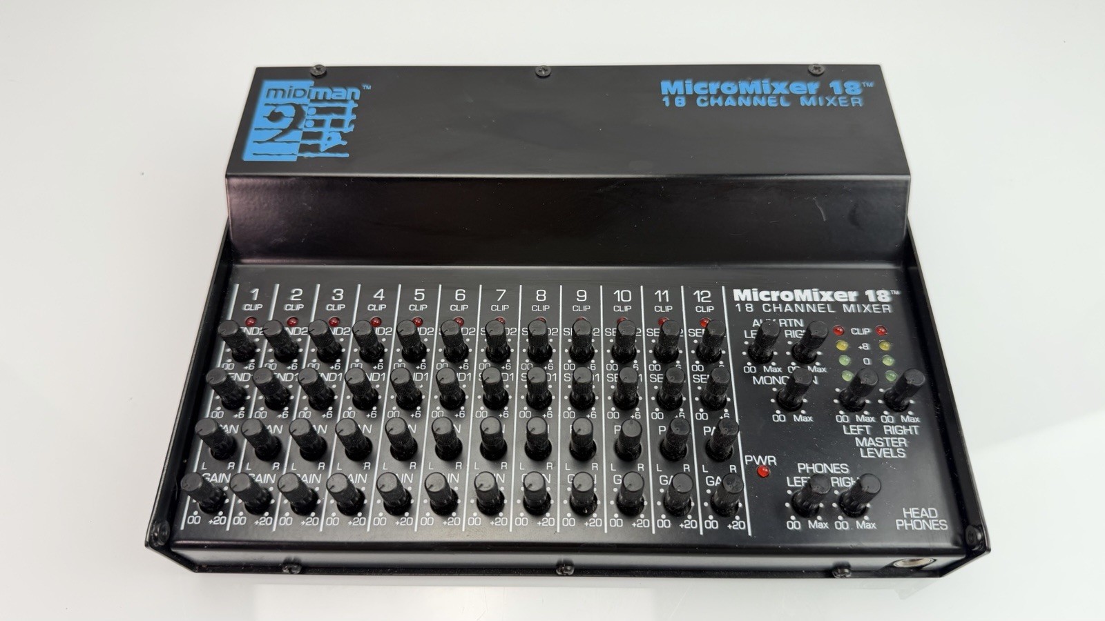Midiman MicroMixer 18 - 18 Channel Mixer