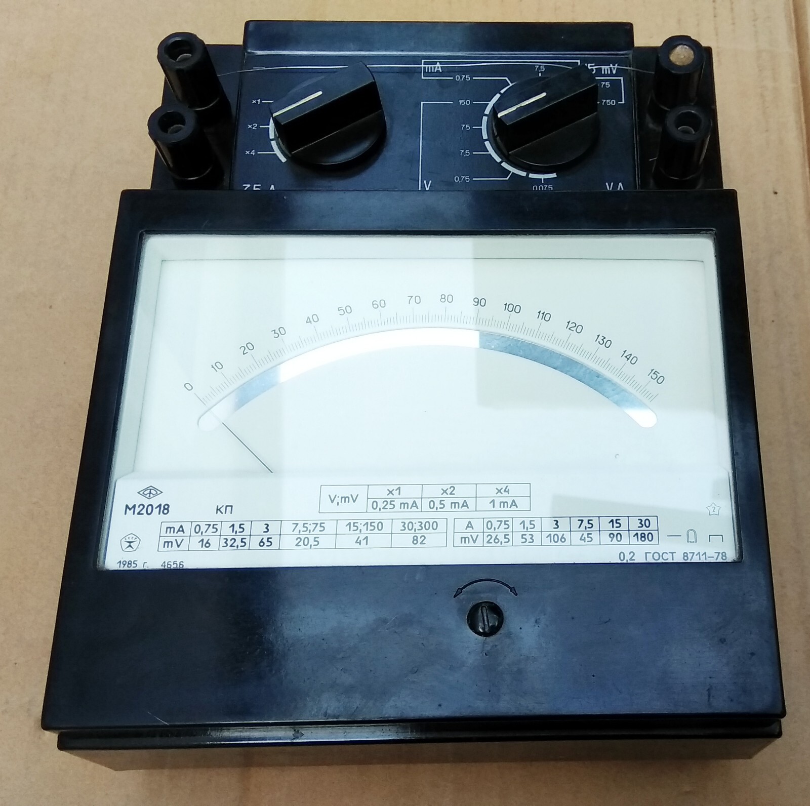 Vintage soviet analog device Voltmeter Ammeter Voltammeter M2018 Bakelite USSR