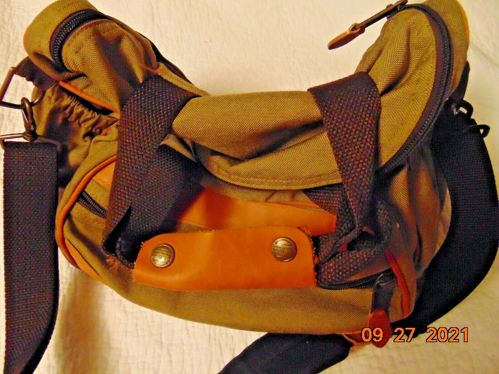 L.L. BEAN Olive Green Crossbody Messenger Travel Carry-on Gym Bag Canvas