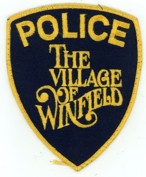 ILLINOIS IL WINFIELD POLICE NICE SHOULDER PATCH SHERIFF
