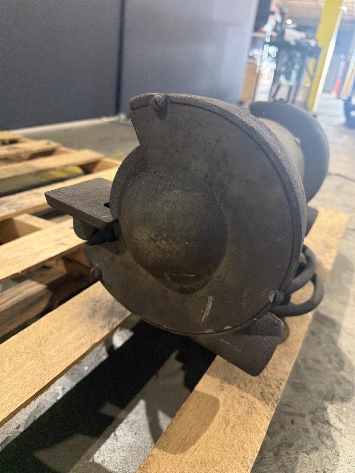 Dual Wheel Pedestal Grinder USED