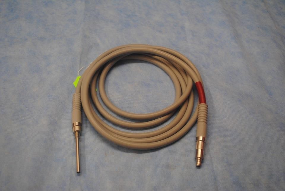 STRYKER 233-050-090 FIBRE OPTIC LIGHT CABLE-NO BROKEN FIBERS-WARRANTY