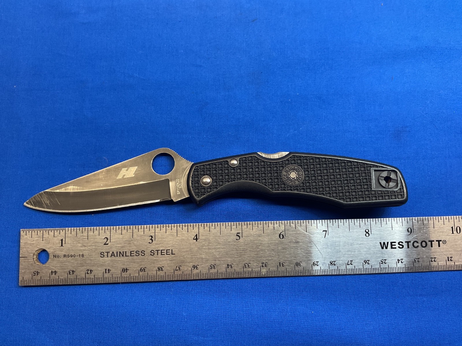 Spyderco Pacific Salt H-1 Pocket Knife