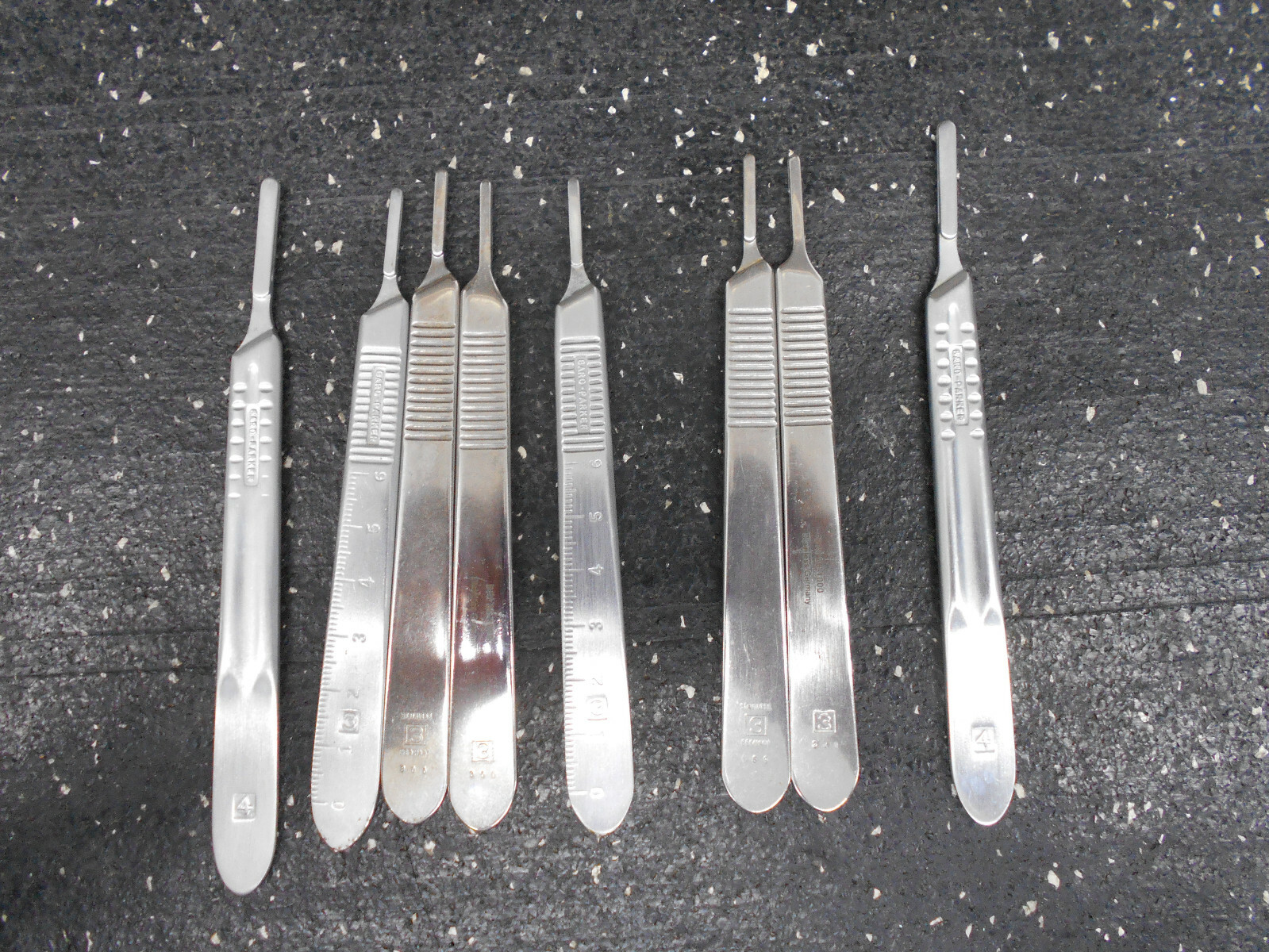 LOT OF 8 ASSORTED STAINLESS STEEL LABORATORY SCALP HANDLES