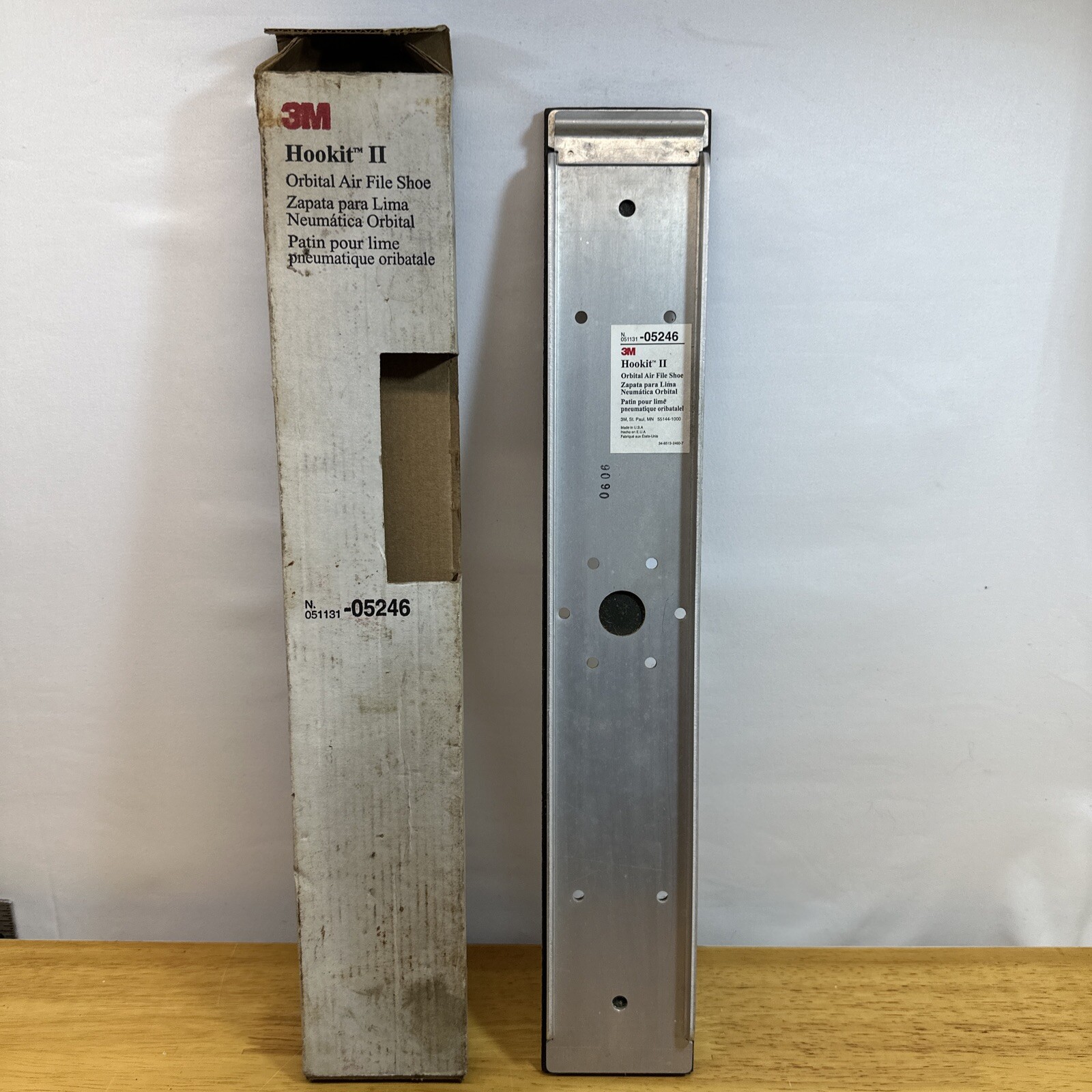 3M Hookit II Orbital Air File Shoe N.051131-05246 15 1/2 x 2 1/2 Inches