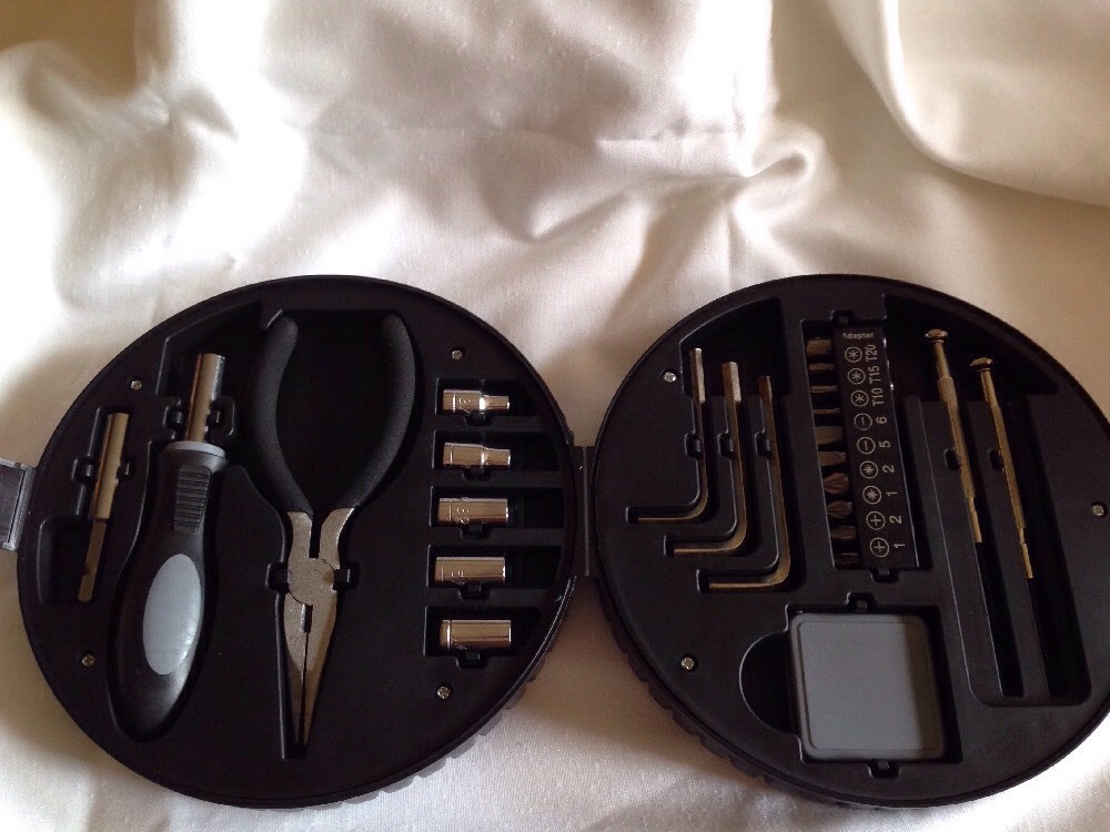 24 pc LEED tool kit Set 1430 25BK Allen Wrench Socket Bit Screw driver Plier NEW