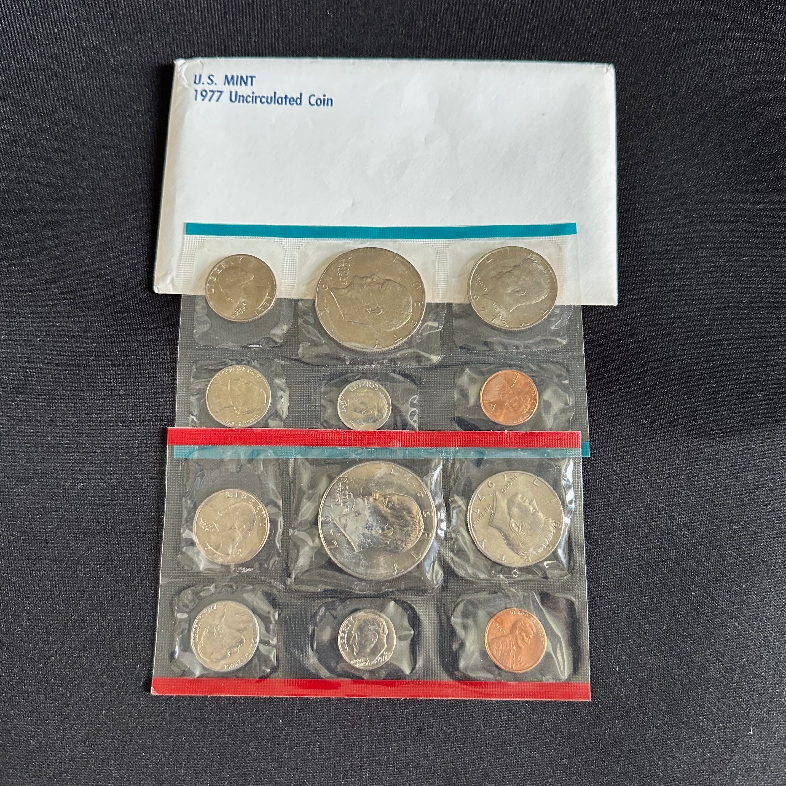 1977 Uncirculated US Mint Set P & D w/Original Gov't Packaging