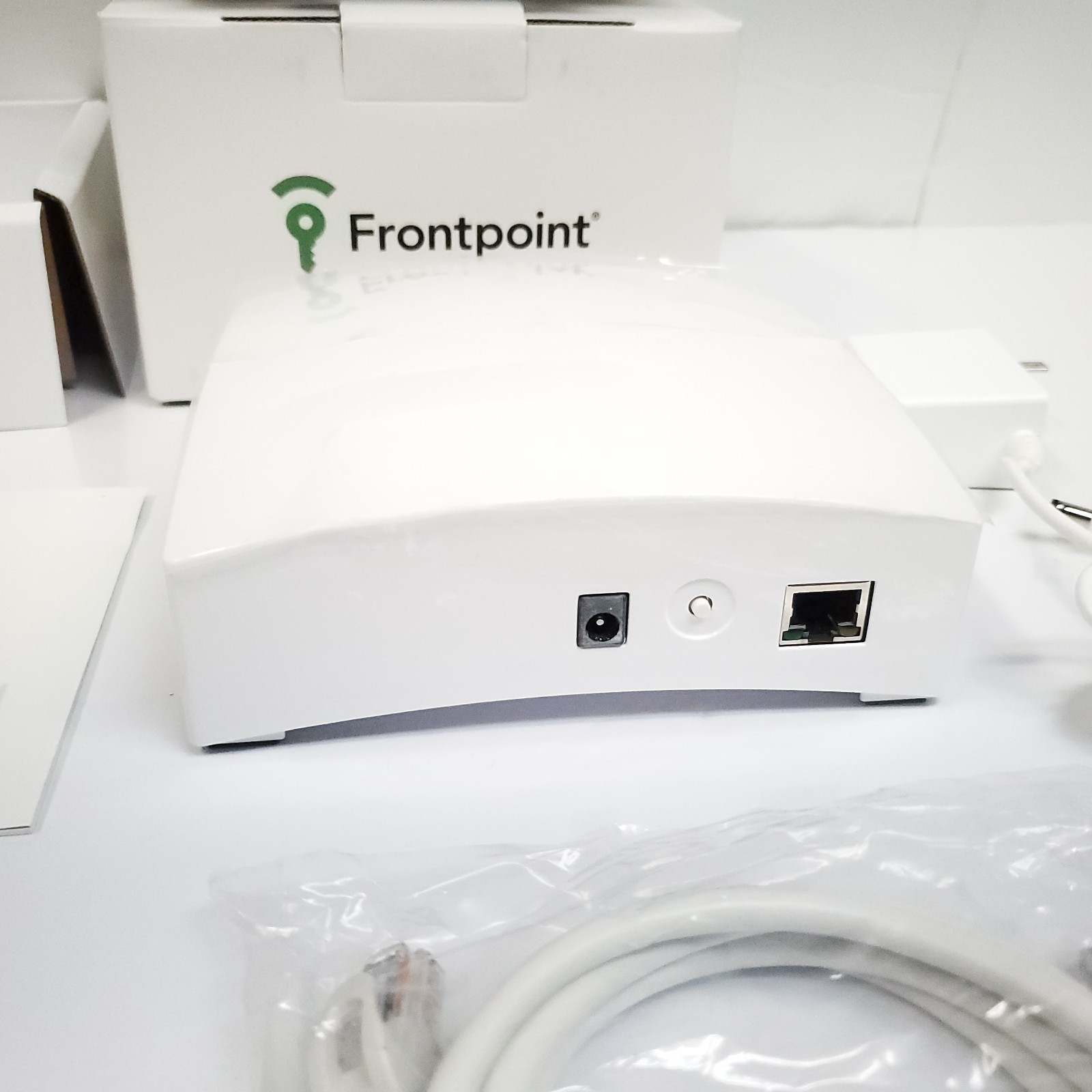Frontpoint FPHUB3 Home Security System Hub with Power Supply New Open Box