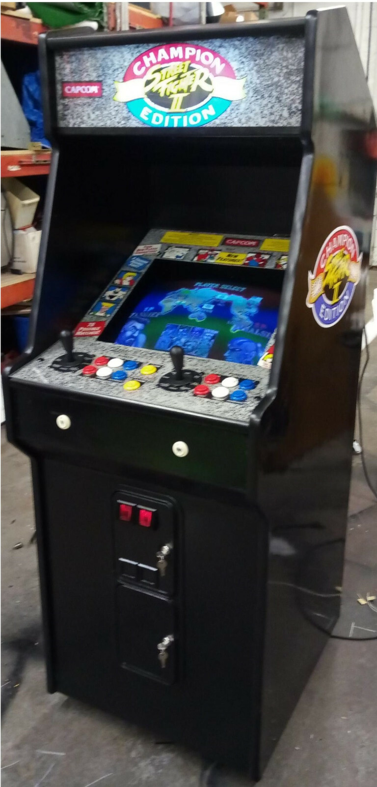 STREET FIGHTER II ARCADE MACHINE by CAPCOM (Excellent Condition)