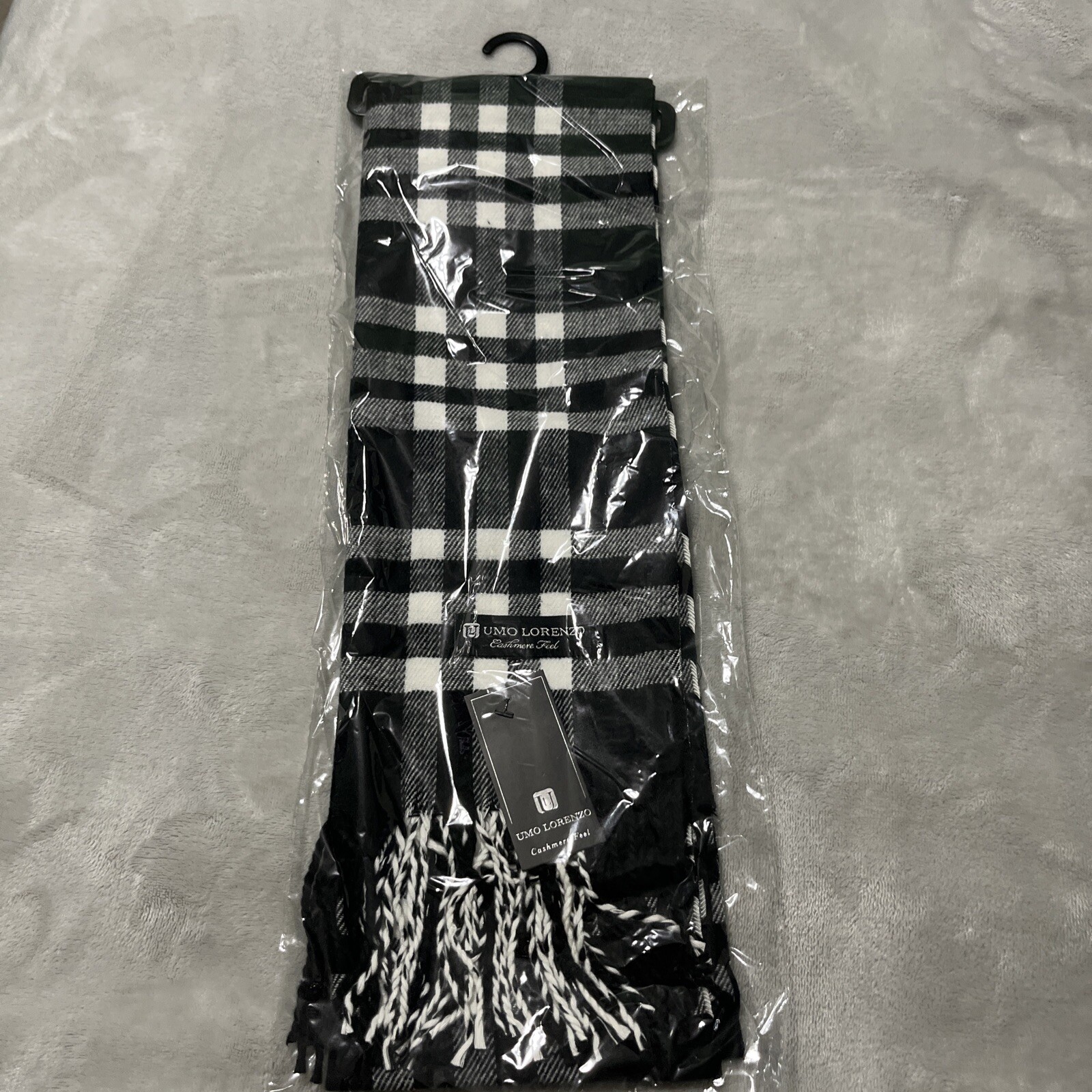 Mens Womens Scarf Black Plaid Cashmere Feel 66 Inch Classic Warn Soft Unisex