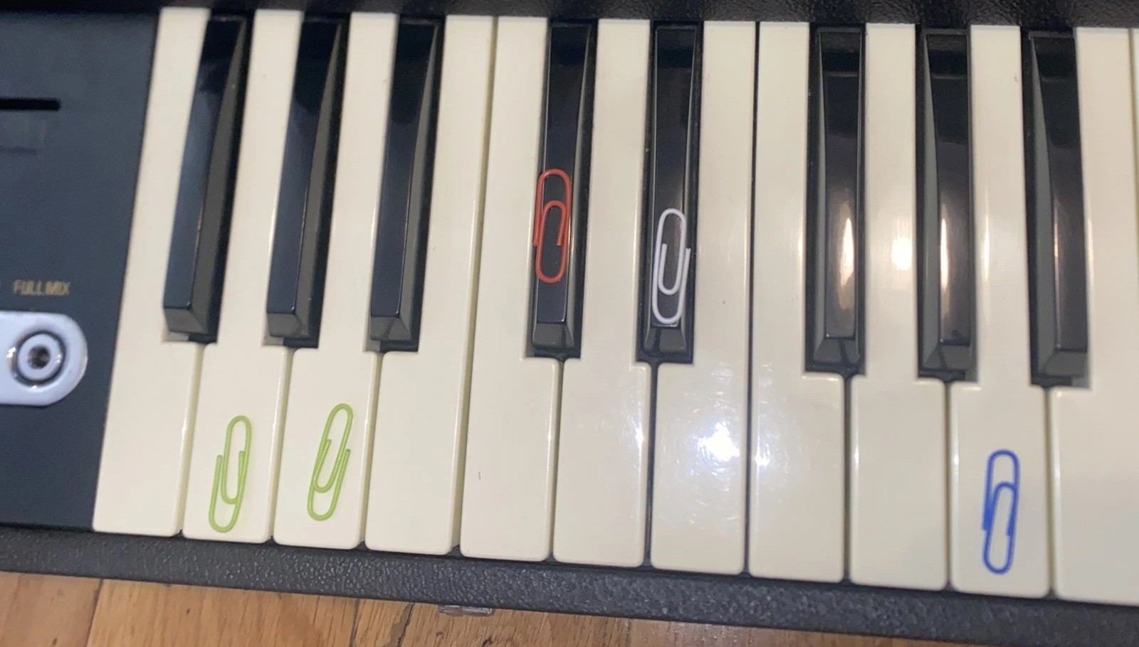 Vintage 70s Earth Sound Research Solid State Electric Keyboard Piano
