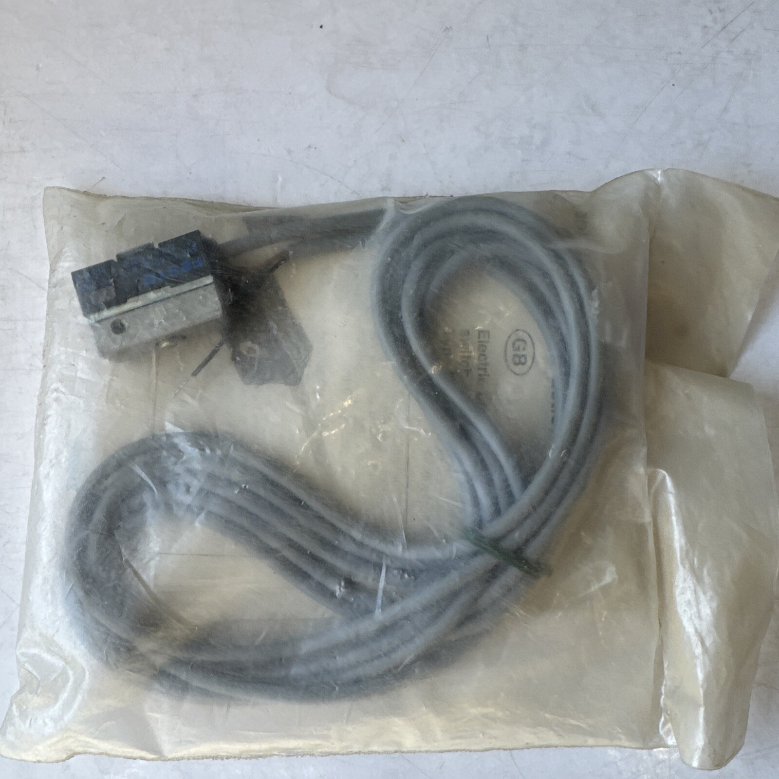 NEW FESTO SME-1-LED-24 B Proximity Sensor