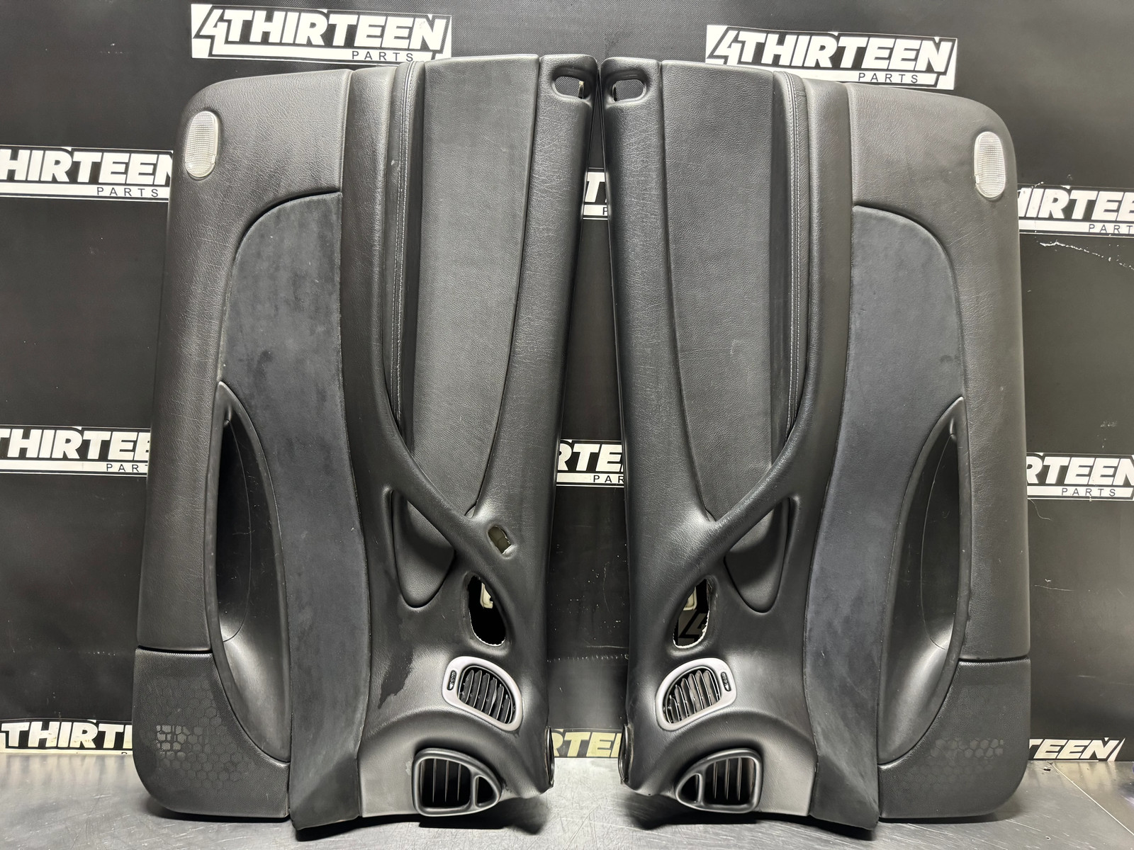 04-06 PONTIAC GTO  BLK DOOR PANEL SET LH AND RH #N430