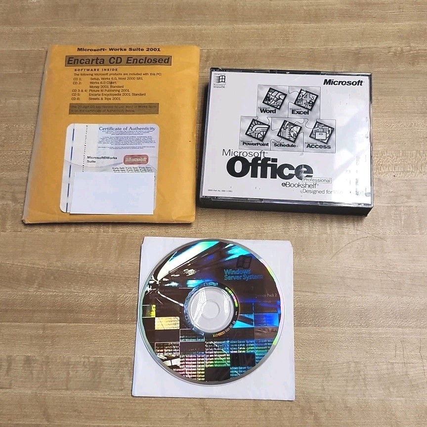 Vtg Microsoft CD Software Office Bookshelf Windows 95 + Works Suite 2001 Encarta