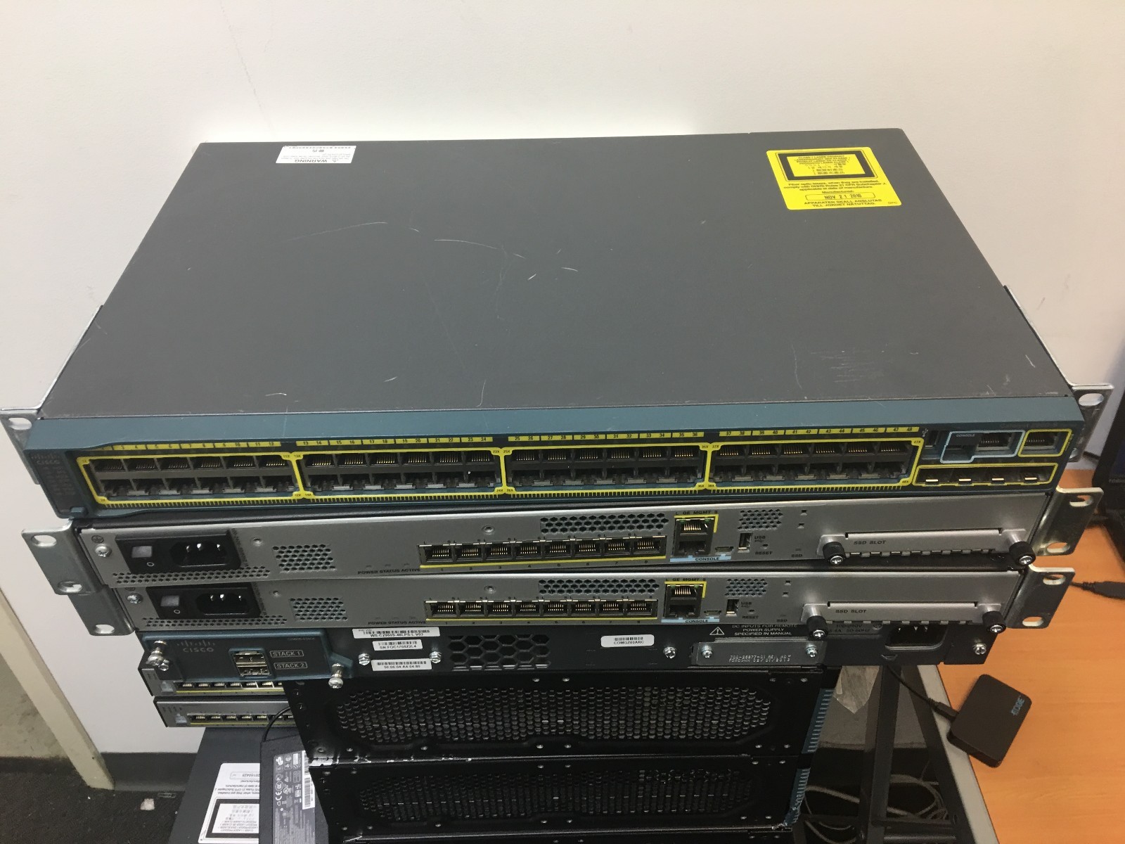Cisco WS-C2960S-48TS-L 48-Port Gigabit Ethernet Stackable LAN Switch