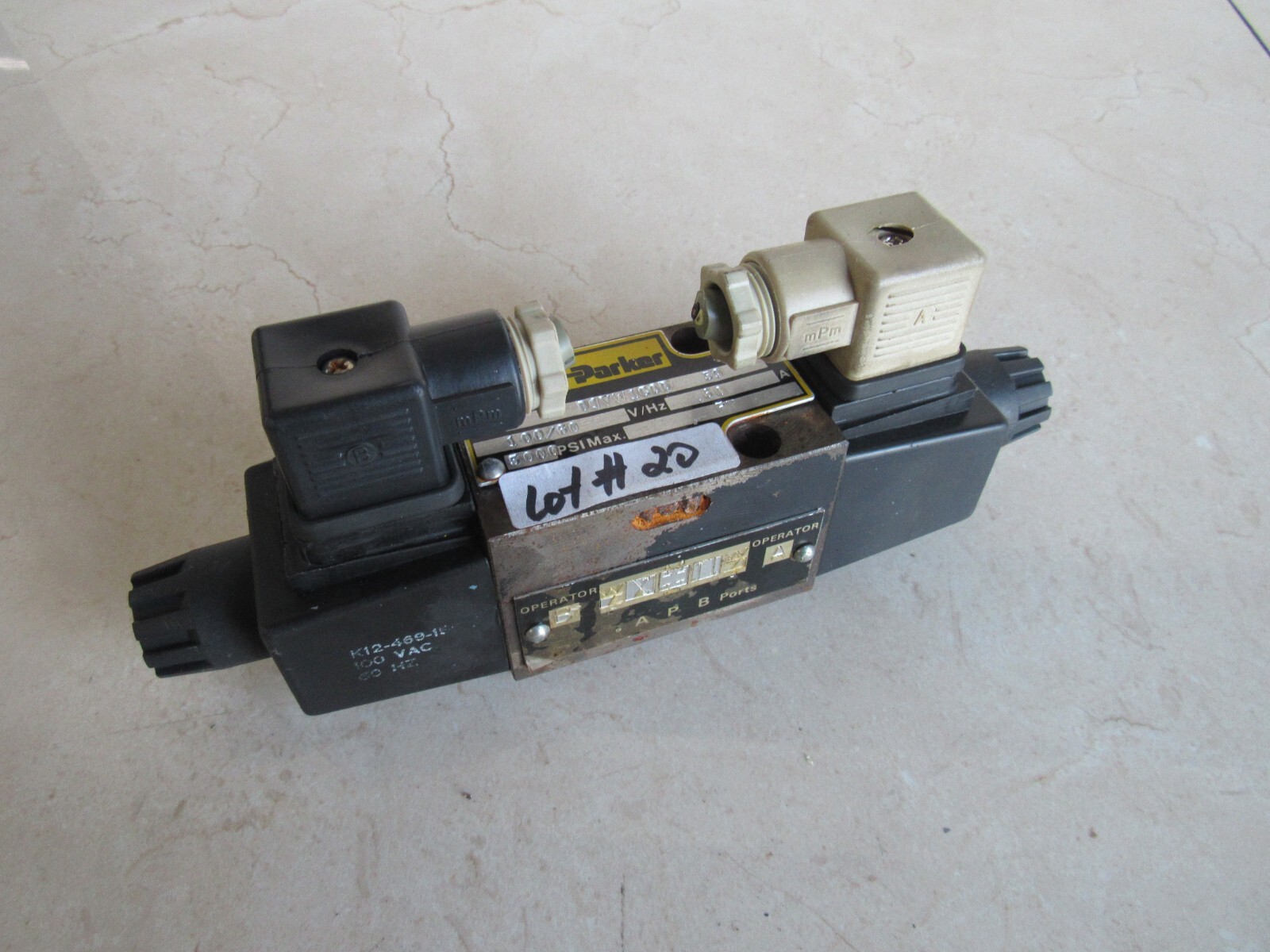 PARKER SOLENOID VALVE D1VW1C00-59 D1VW1C0059 D1VW1COO-59 Lot # 20 Listed by Paul