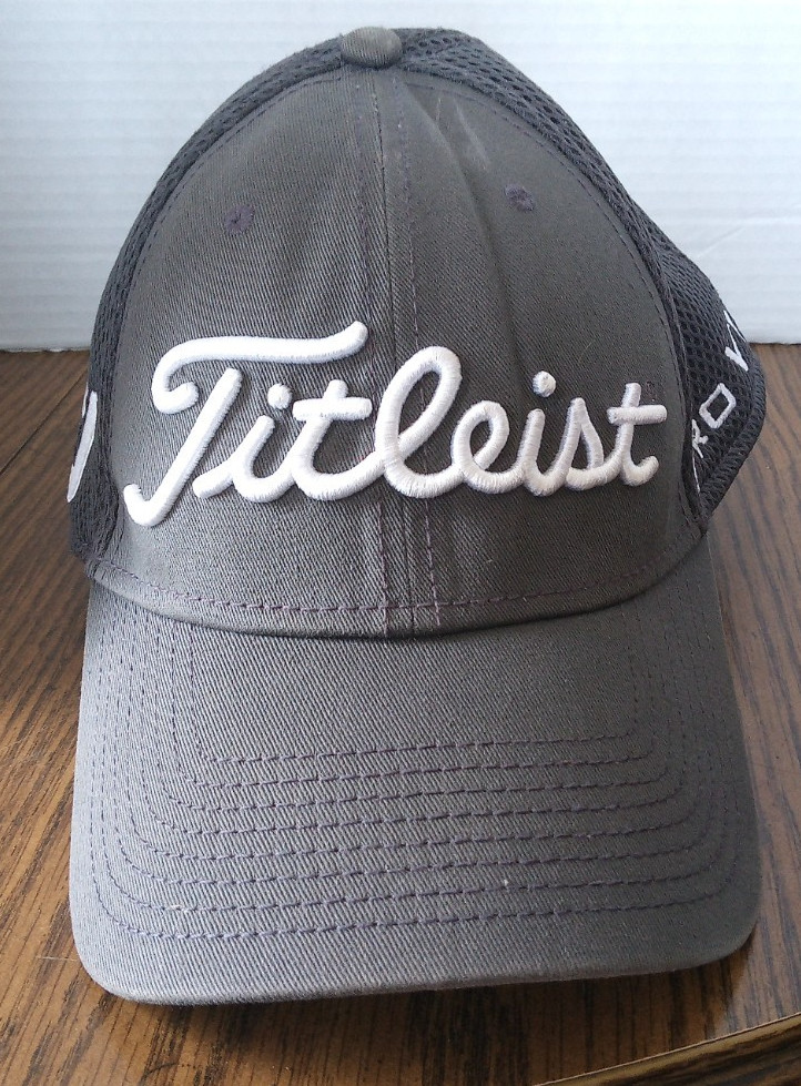 Titleist Pro V1 By New Era Adult Golf Hat Size Medium-Large Pre Owned Dark Gray