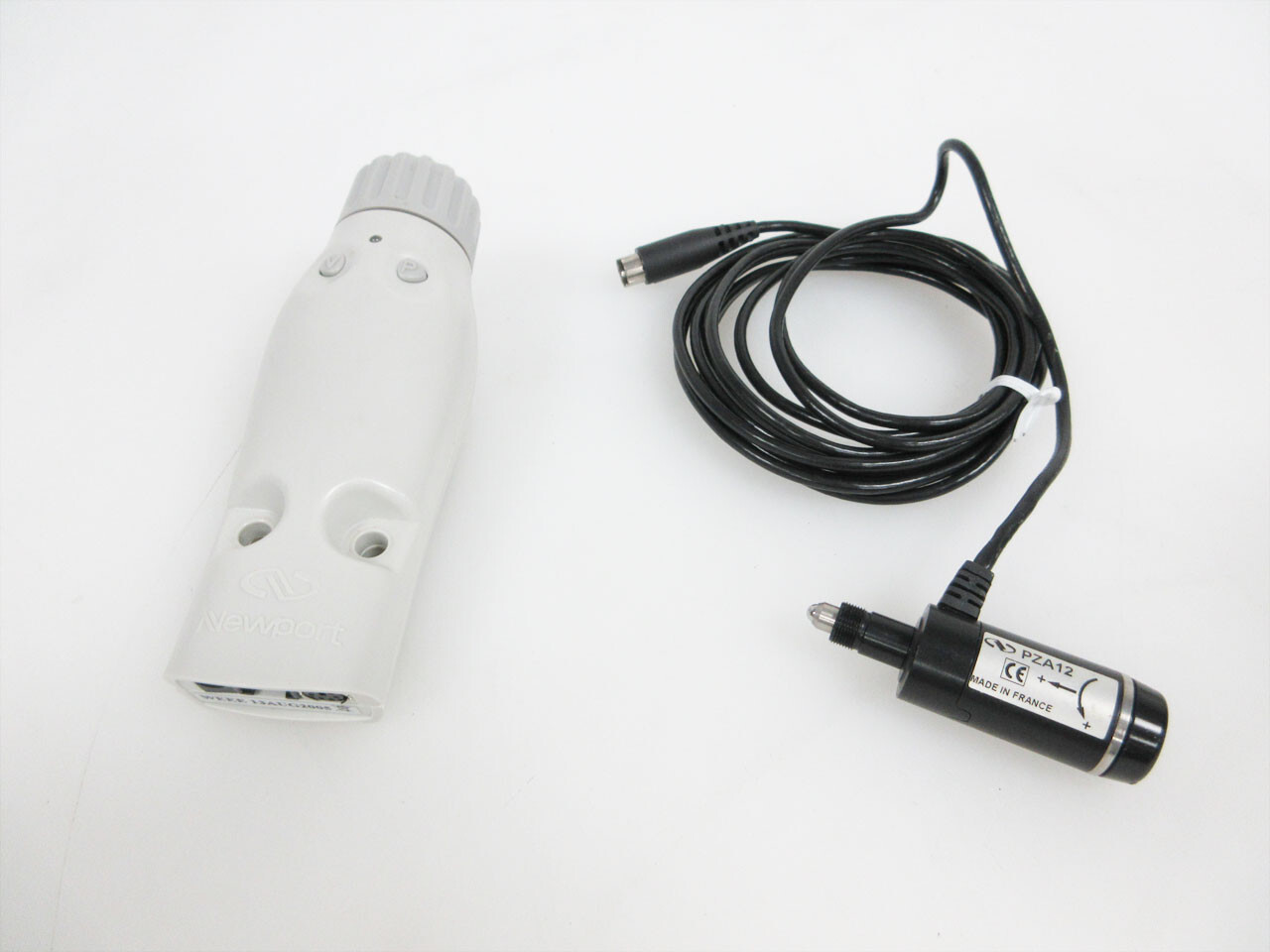 NEWPORT PZA12 PIEZO ACTUATOR HIGH RESOLUTION & NANOPZ PZC200 MOTION CONTROLLER
