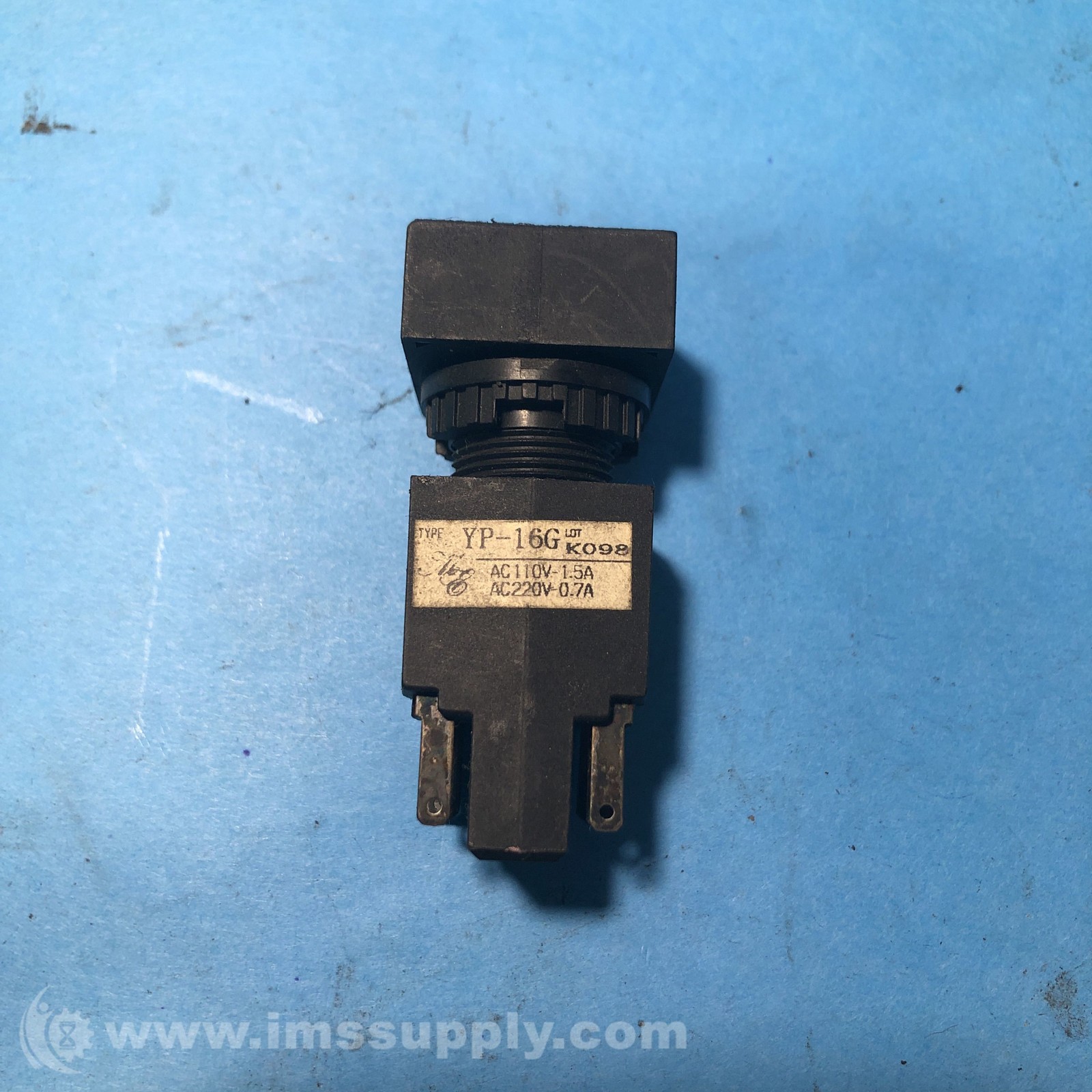 YP-16G Momentary Push Button FNOB