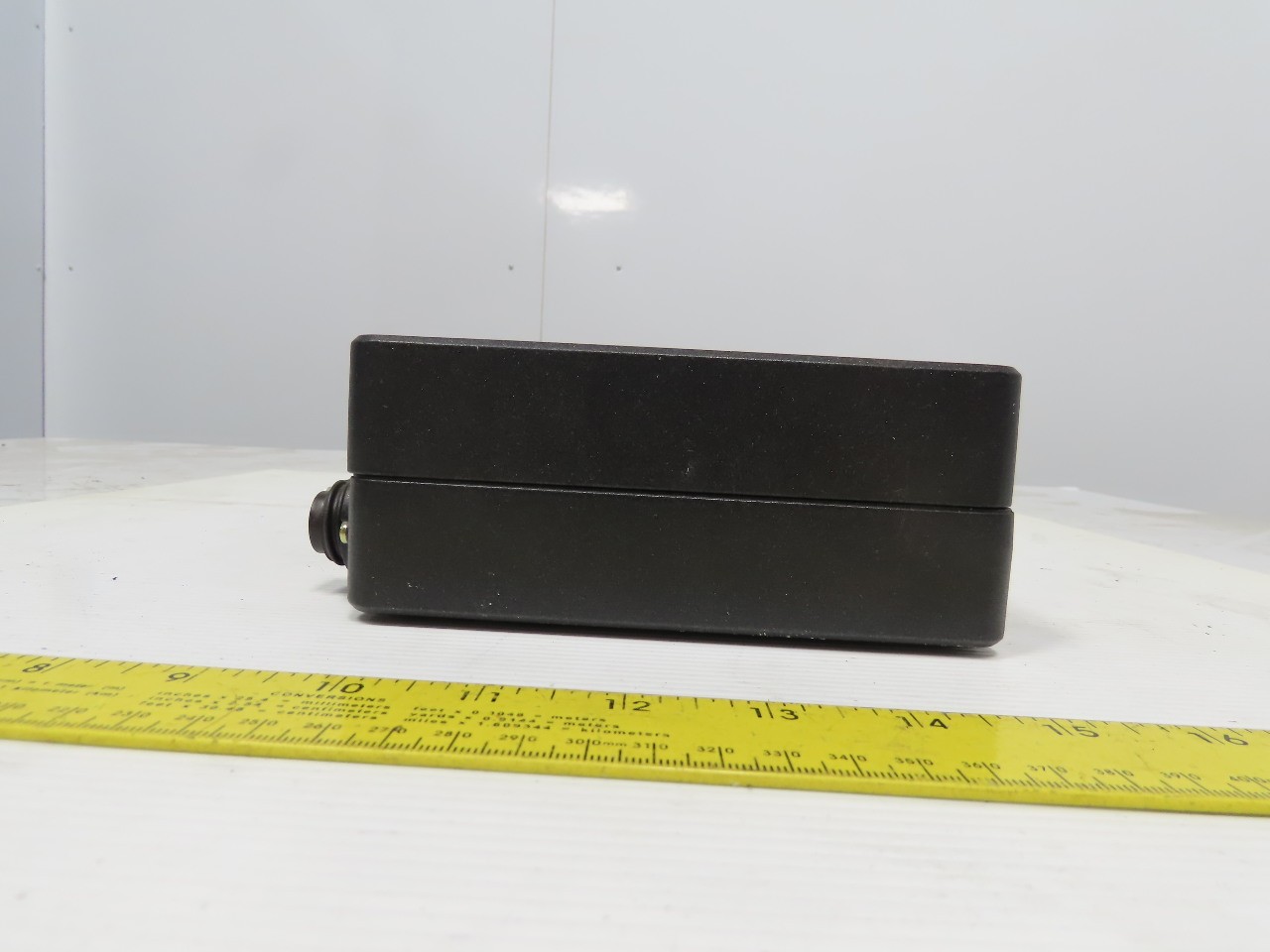 Datalogic MX4000-1000 10...30 VDC Industrial Barcode Multiplexer Network Host