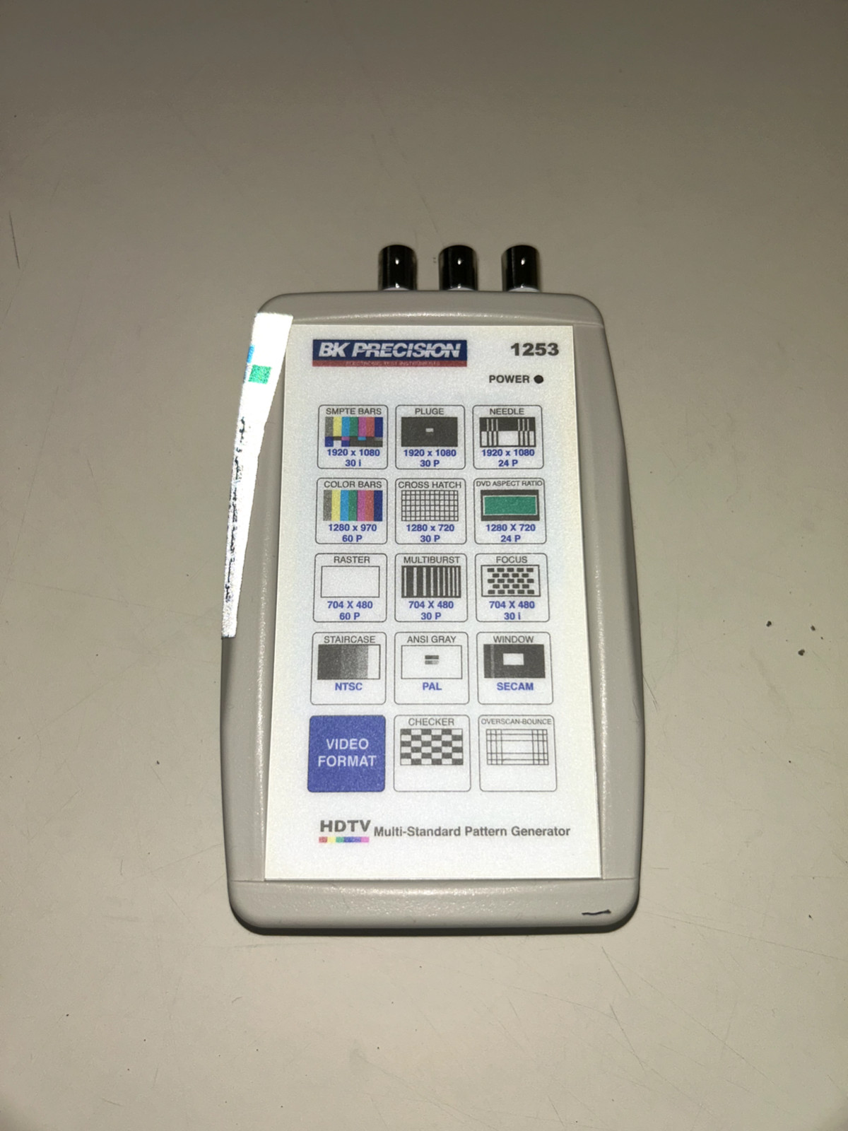 BK Precision 1253 Handheld HDTV Pattern Color Bars Generator