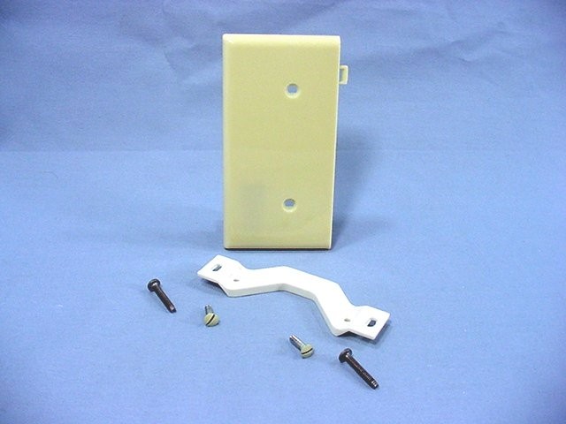 Leviton PSE14-I Ivory 1-Gang Blank Unbreakable Sectional Wallplate Strap Mount