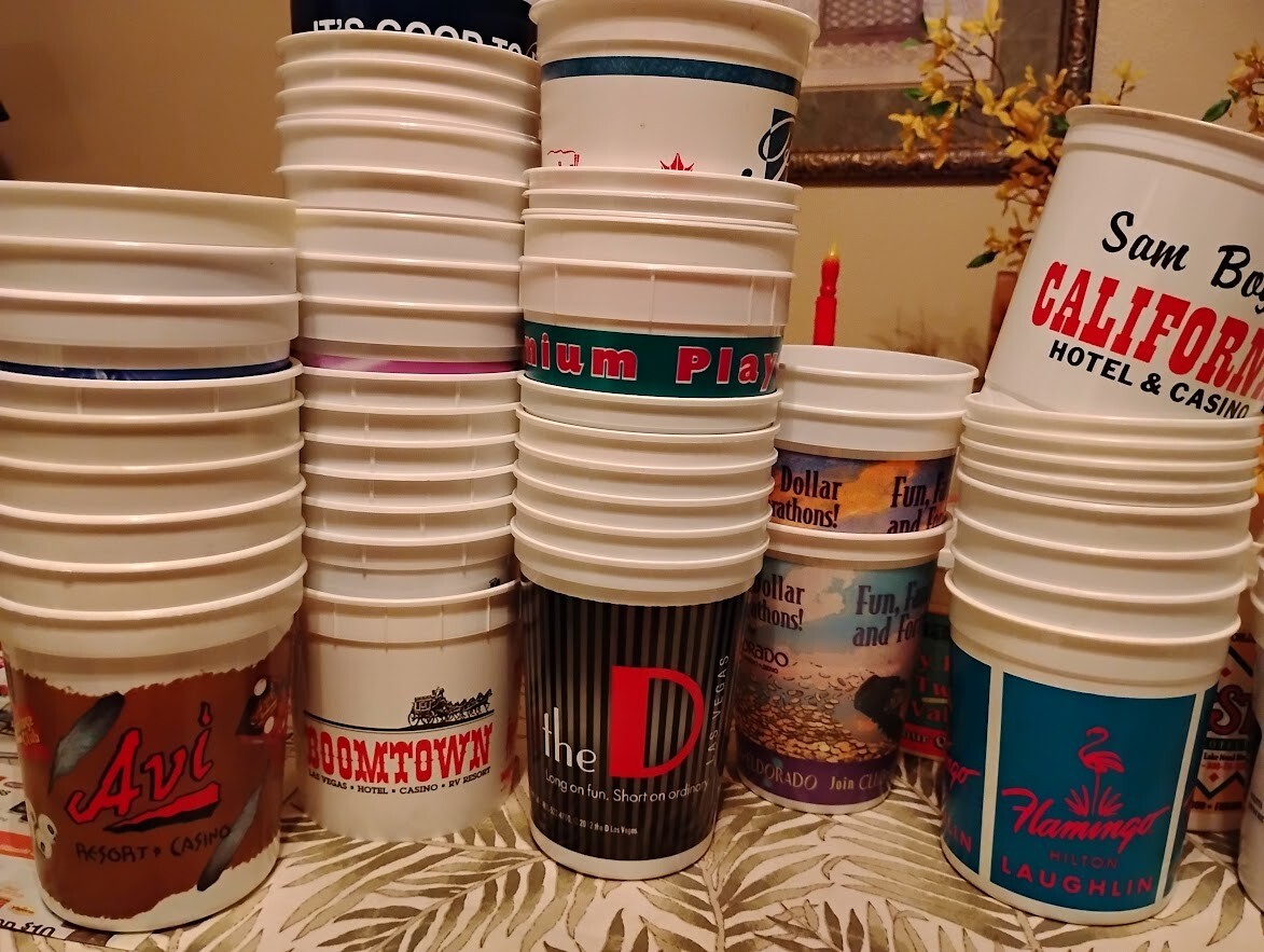 LAS VEGAS / RENO SOUVENIR PLASTIC CASINO COIN CUP - YOU PICK THE ONE YOU WANT