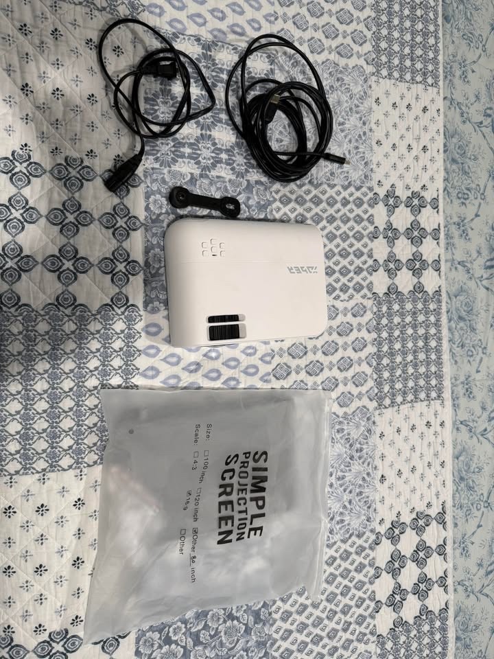 Yaber V2 Mini Projector 1080p 6000 Lux