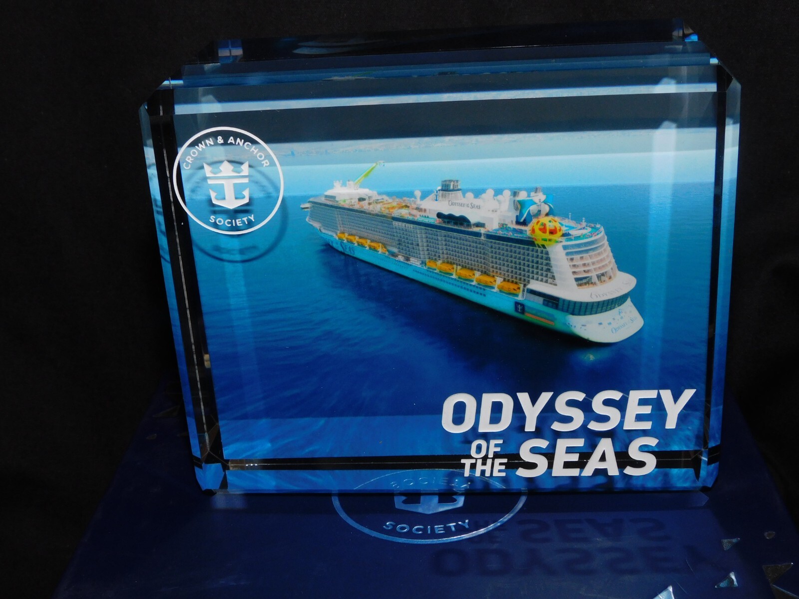 ROYAL CARIBBEAN Crystal Block Odyssey 3D Seas Cruise Ship Souvenir Paper weight