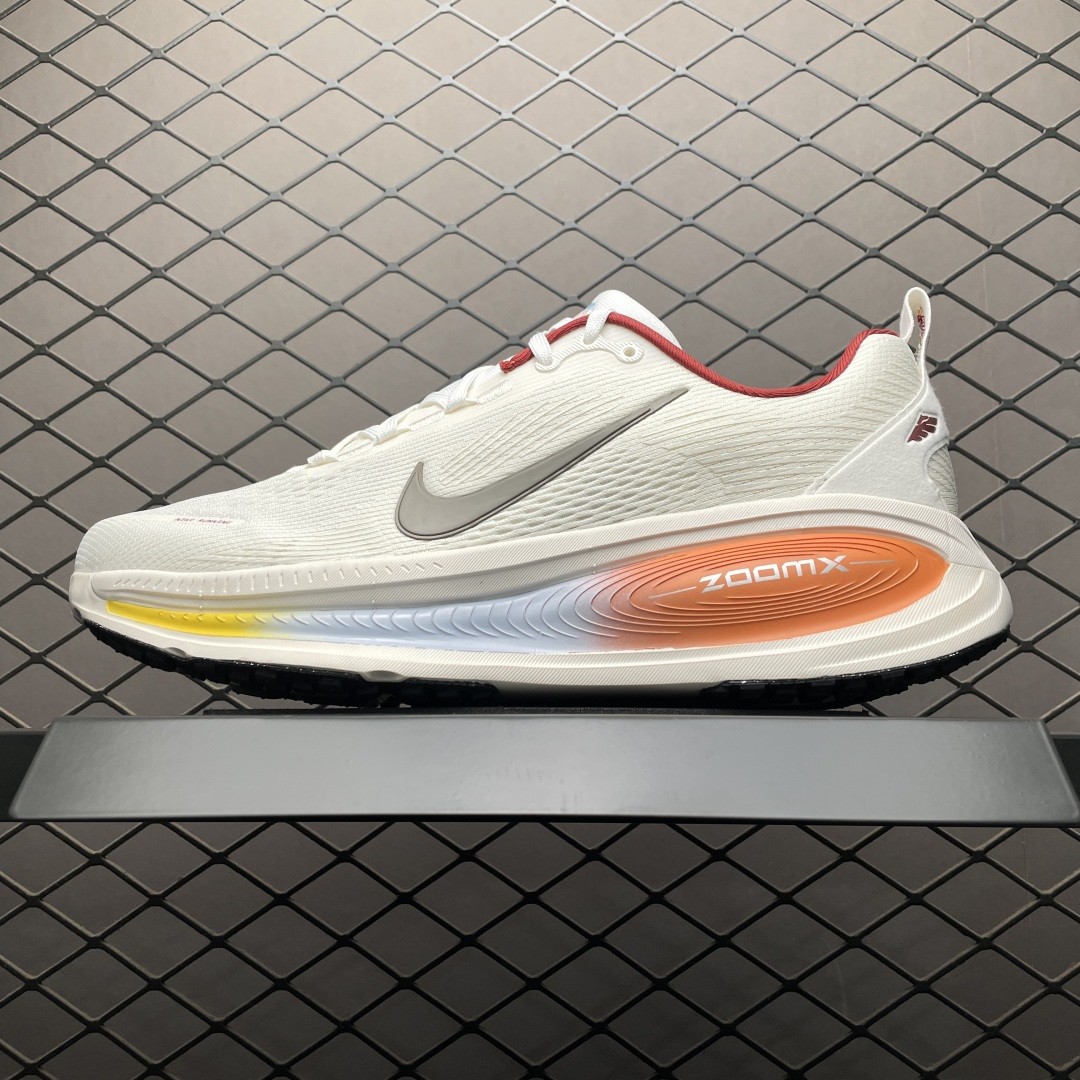 N K Vomero 18 Breathable And Resilient Running Shoes Men's White - IQ1131-120