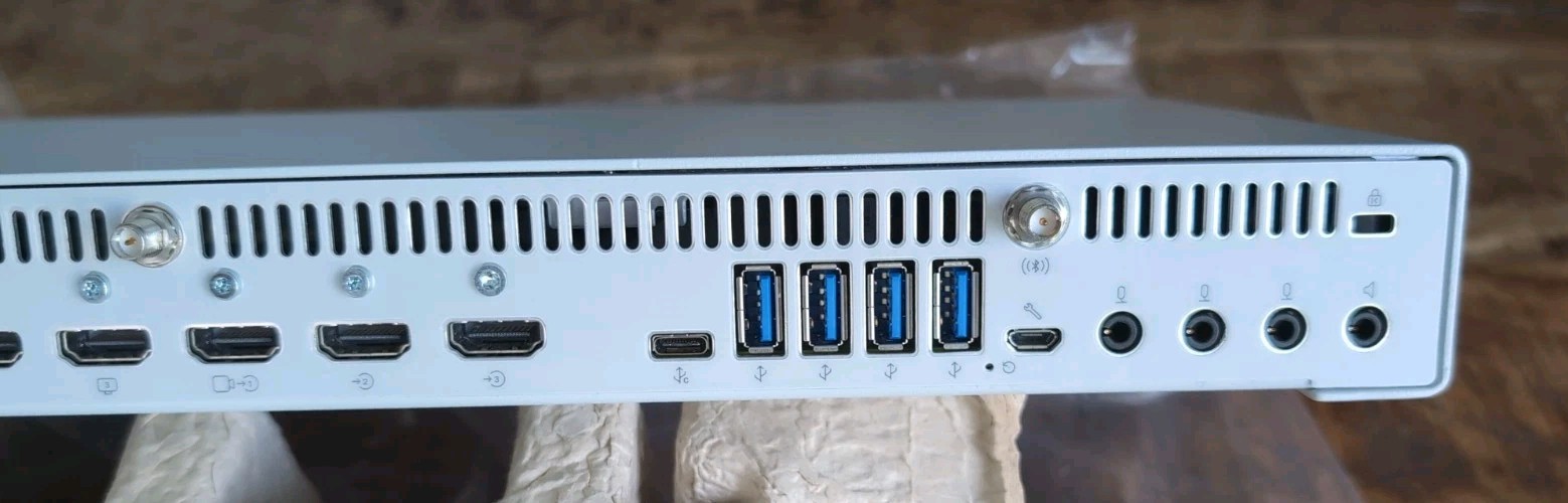 Cisco Codec EQ CS-COD-EQ-K9 V01