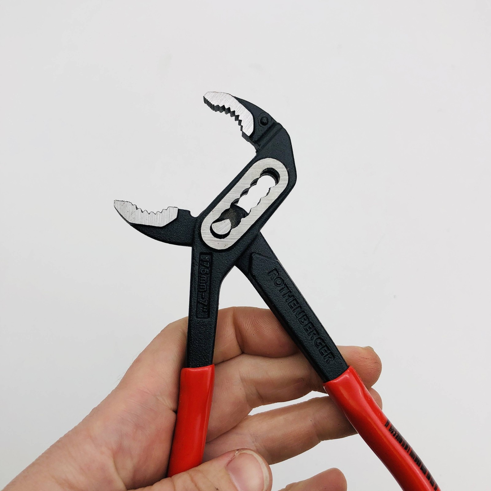 Rothenberger 70521 Insulated Waterpump Pliers 7" Max Pipe 1" Black Water Pump