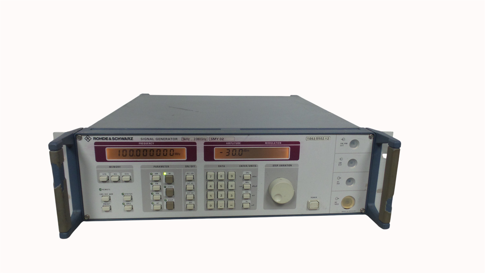 Rohde & Schwarz Signal Generator SMY 02 1062.5502.12  9kHz..2080GHz