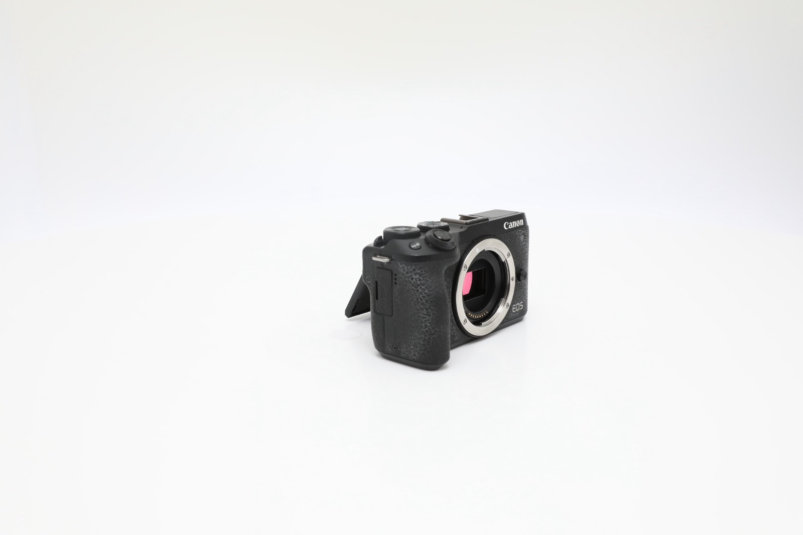 Canon EOS M6 Mark II Mirrorless - Fair Condition; Flash is nonfunctional Shutter