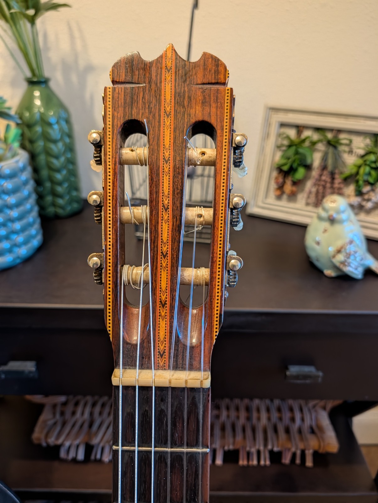 Hernandis Grade 2 Classical Guitar