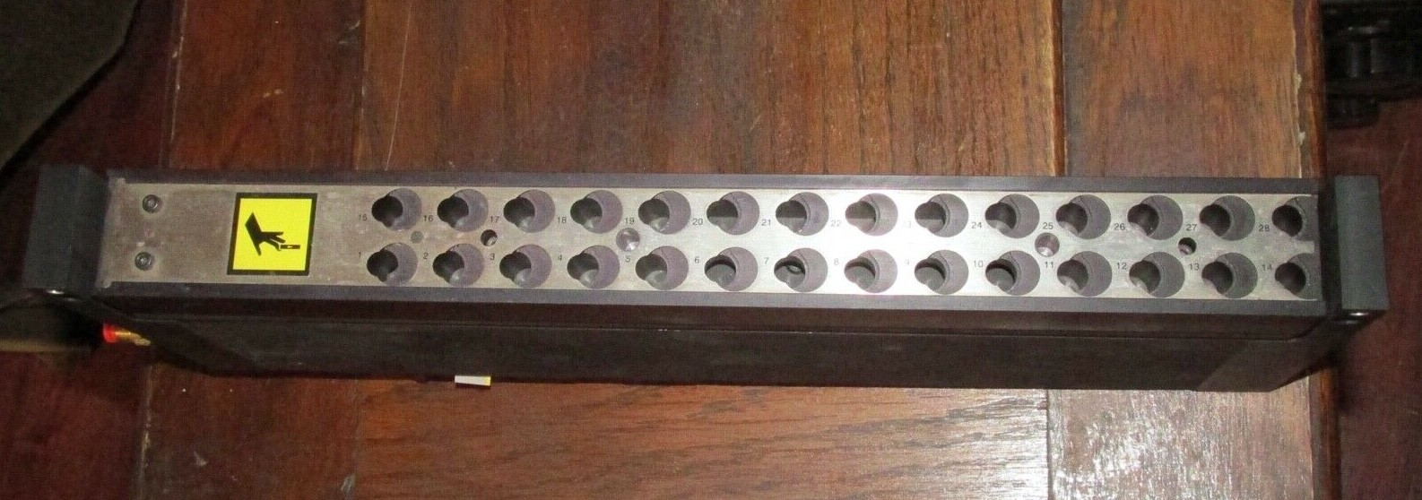 Universal Instruments GSM FlexJet 7 Spindle 28 Pocket Nozzle Changer 47555901