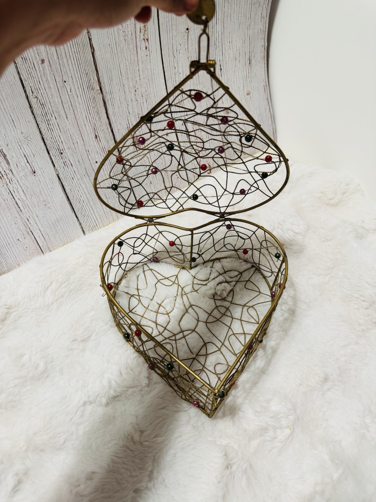Gold Wire Heart-Shaped Trinket Box with Beads, Lid, Metallic Finish